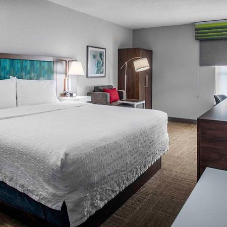 Hampton Inn Detroit Northville Exterior foto