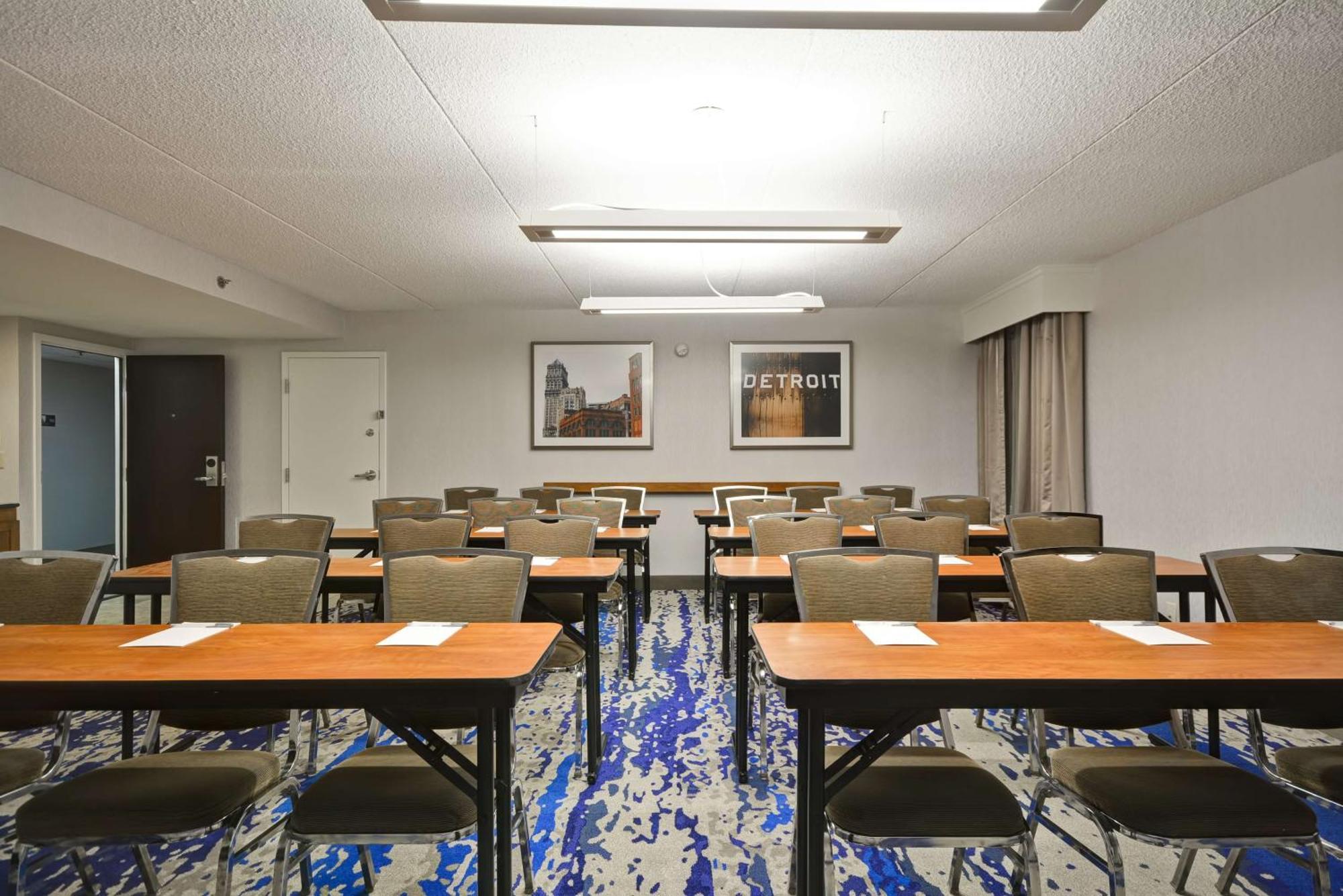 Hampton Inn Detroit Northville Exterior foto
