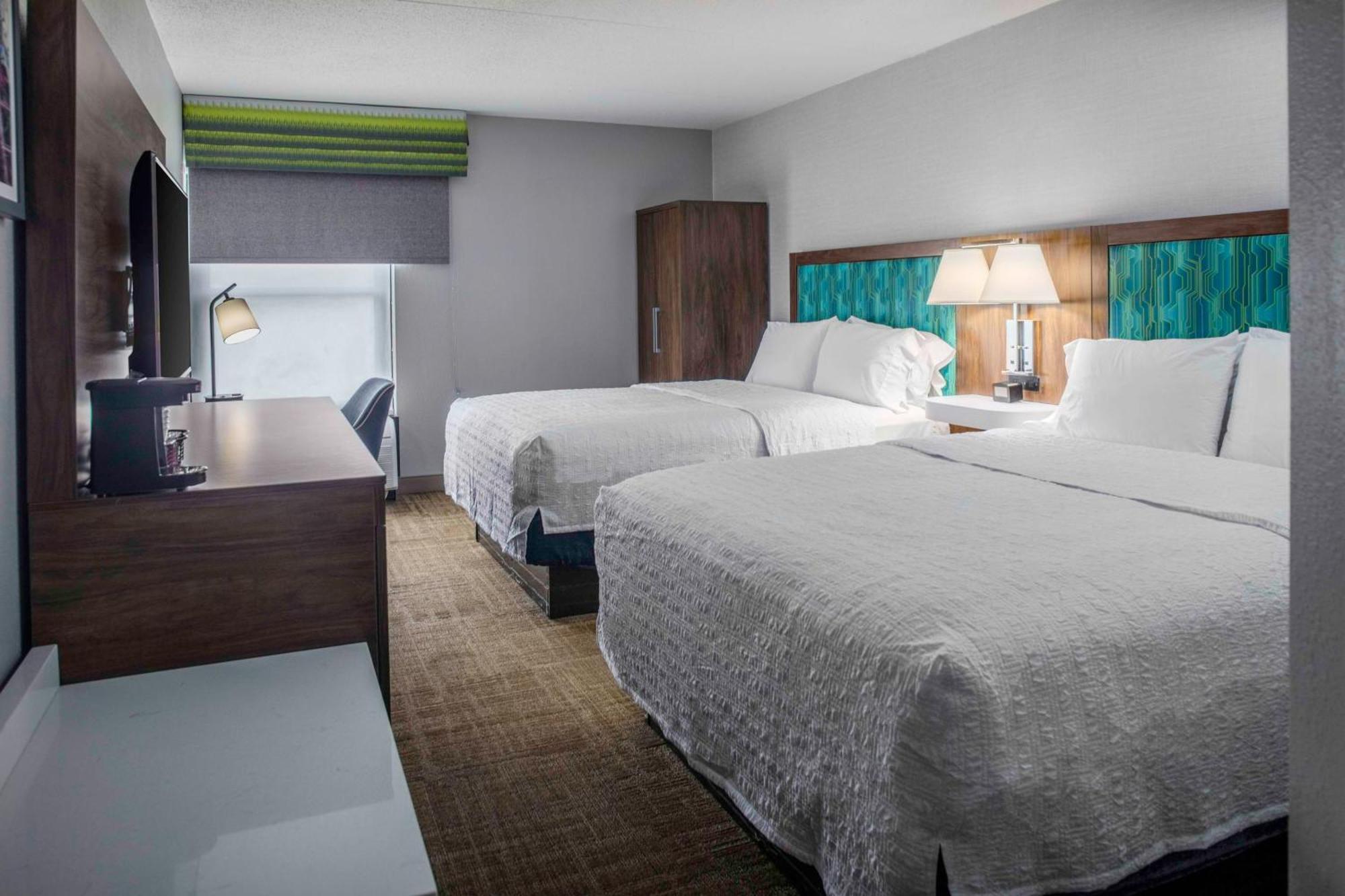 Hampton Inn Detroit Northville Exterior foto
