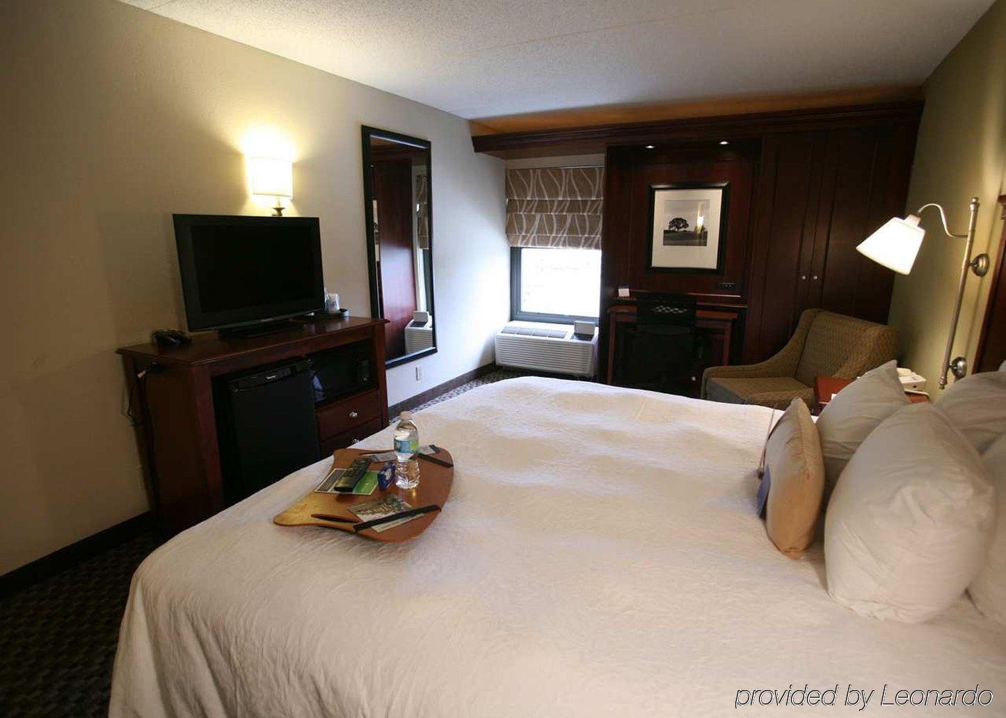 Hampton Inn Detroit Northville Zimmer foto